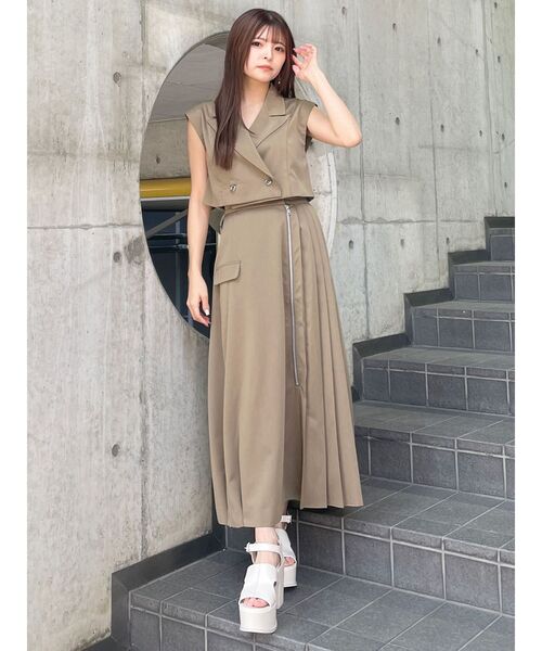 MURUA（ムルーア）の「リングボタンテーラードワンピース（ワンピース・レディース・ブラック/ベージュ/カーキ・FREE）」の12枚目の写真