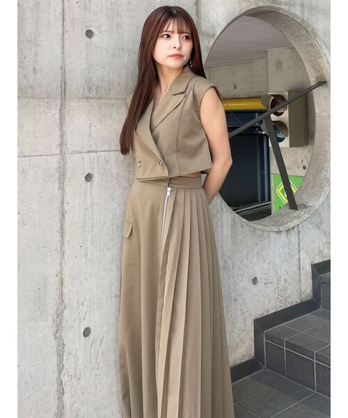 MURUA（ムルーア）の「リングボタンテーラードワンピース（ワンピース・レディース・ブラック/ベージュ/カーキ・FREE）」の15枚目の写真