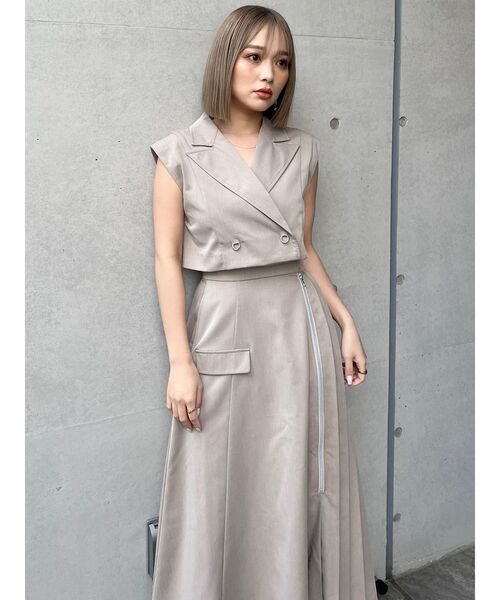 MURUA（ムルーア）の「リングボタンテーラードワンピース（ワンピース・レディース・ブラック/ベージュ/カーキ・FREE）」の17枚目の写真