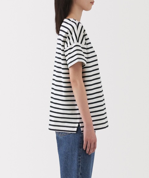無印良品（ムジルシリョウヒン）の「婦人　ボーダーボートネック半袖Ｔシャツ（Tシャツ/カットソー・レディース・ネイビー系/スモーキーグリーン系/オレンジ系/ベージュ系/ネイビー系1/ブルー系・S/M/L/XL）」の22枚目の写真