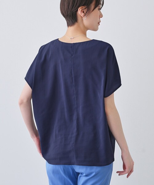 INDIVI（インディヴィ）の「【通気性◎撥水／接触冷感／UVケア】ドルマンスリーブブラウス（シャツ/ブラウス・レディース・オレンジ/ダークブラウン/オフホワイト/ネイビー系5/ダークブラウン系5・05/13/15 /19/34/38/03）」の22枚目の写真