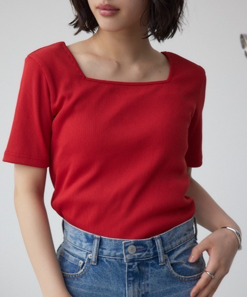 AZUL by moussy（アズールバイマウジー）の「2WAYドライタッチリブトップス（Tシャツ/カットソー・レディース・オフホワイト/ブラック/ライトベージュ/レッド・SMALL/MEDIUM）」の4枚目の写真