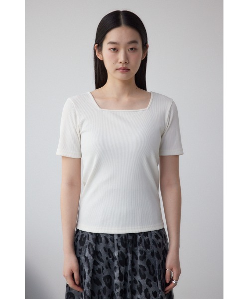 AZUL by moussy（アズールバイマウジー）の「2WAYドライタッチリブトップス（Tシャツ/カットソー・レディース・オフホワイト/ブラック/ライトベージュ/レッド・SMALL/MEDIUM）」の15枚目の写真