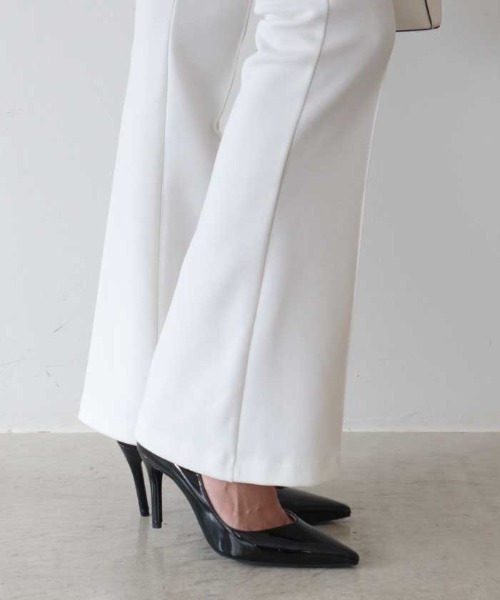 AMBIENT(アンビエント)の「エナメルヒールパンプス(パンプス・レディース・ホワイト/ブラック・S/M/L)」の4枚目の写真