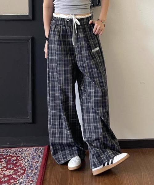 Teem Store（チームストア）の「ワンポイントダブルウエストチェックワイドパンツ ウエストフリル（その他パンツ・レディース・グレー・M/L）」の8枚目の写真
