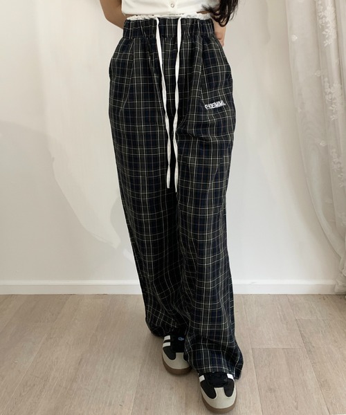 Teem Store（チームストア）の「ワンポイントダブルウエストチェックワイドパンツ ウエストフリル（その他パンツ・レディース・グレー・M/L）」の12枚目の写真