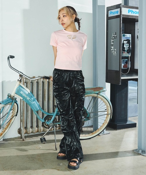 DURAS(デュラス)の「ハート刺繍カットアウトTシャツ(Tシャツ/カットソー・レディース・ブラック/ホワイト/ピンク・SMALL/MEDIUM)」の15枚目の写真