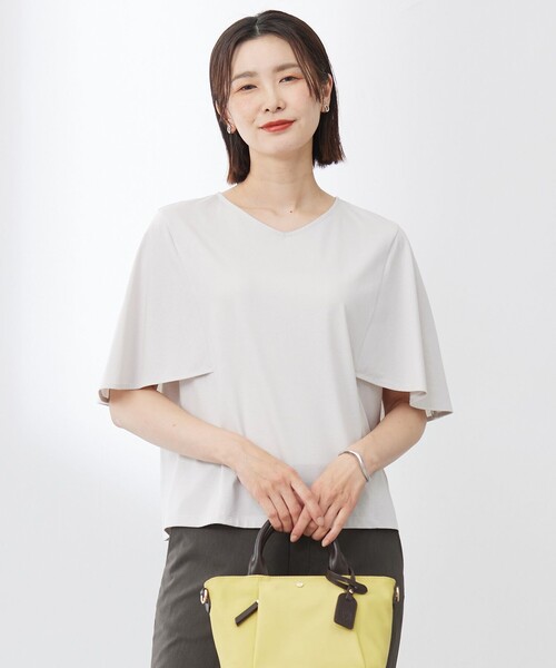 J.PRESS(ジェイプレス)の「【洗える・接触冷感】プレーティングジャージー ケープ風 カットソー(Tシャツ/カットソー・レディース・スカイブルー系/ホワイト系/ベージュ系/ブラック系・LARGE/MEDIUM)」の3枚目の写真