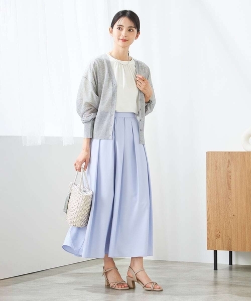 a.v.v（アーヴェヴェ）の「シアーVネックカーディガン（カーディガン/ボレロ・レディース・グレー/ブラック・36/40/38）」の16枚目の写真