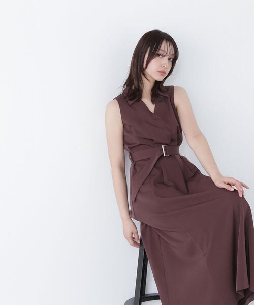NATURAL BEAUTY BASIC（ナチュラルビューティーベーシック）の「◇ベルテッドシャツワンピース（シャツワンピース・レディース・ダークブラウン/オフホワイト/ブルー・MEDIUM/SMALL）」の3枚目の写真