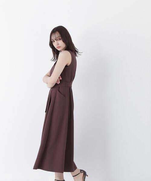 NATURAL BEAUTY BASIC（ナチュラルビューティーベーシック）の「◇ベルテッドシャツワンピース（シャツワンピース・レディース・ダークブラウン/オフホワイト/ブルー・MEDIUM/SMALL）」の22枚目の写真