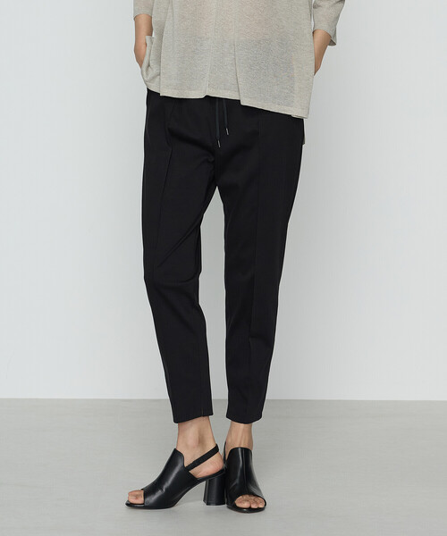 COMME CA（コムサ）の「ハイコンパクトコットンポンチ パンツ（その他パンツ・レディース・ベージュ/ブラック・11号/9号）」の2枚目の写真