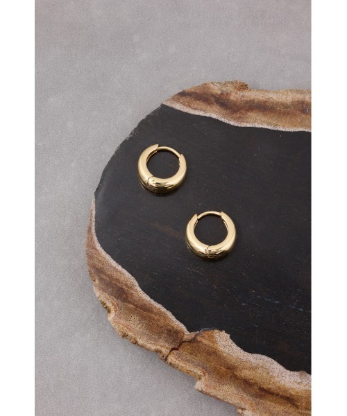 AZUL by moussy（アズールバイマウジー）の「ステンレスプチフープピアス（ピアス（両耳用）・レディース・シルバー/ゴールド系その他・FREE）」の6枚目の写真