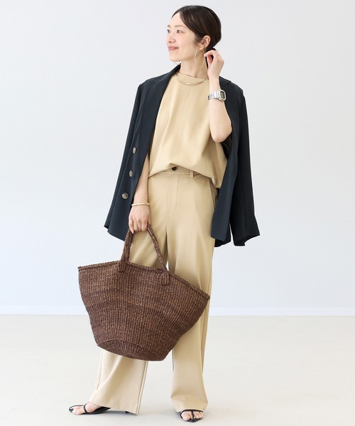 Aletta vita(アレッタビータ)の「ポンチバックファスナー2WAYプルオーバー(Tシャツ/カットソー・レディース・ベージュ/ブラック・M)」の16枚目の写真