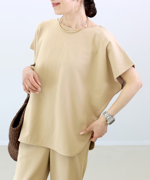 Aletta vita(アレッタビータ)の「ポンチバックファスナー2WAYプルオーバー(Tシャツ/カットソー・レディース・ベージュ/ブラック・M)」の20枚目の写真