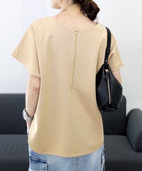 Aletta vita(アレッタビータ)の「ポンチバックファスナー2WAYプルオーバー(Tシャツ/カットソー・レディース・ベージュ/ブラック・M)」の14枚目の写真
