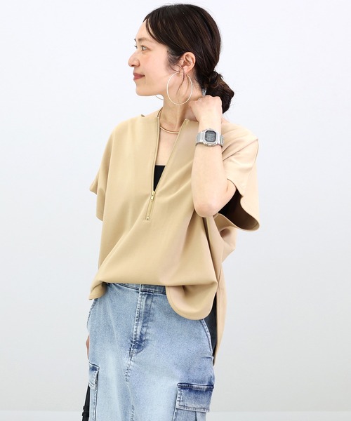 Aletta vita(アレッタビータ)の「ポンチバックファスナー2WAYプルオーバー(Tシャツ/カットソー・レディース・ベージュ/ブラック・M)」の3枚目の写真