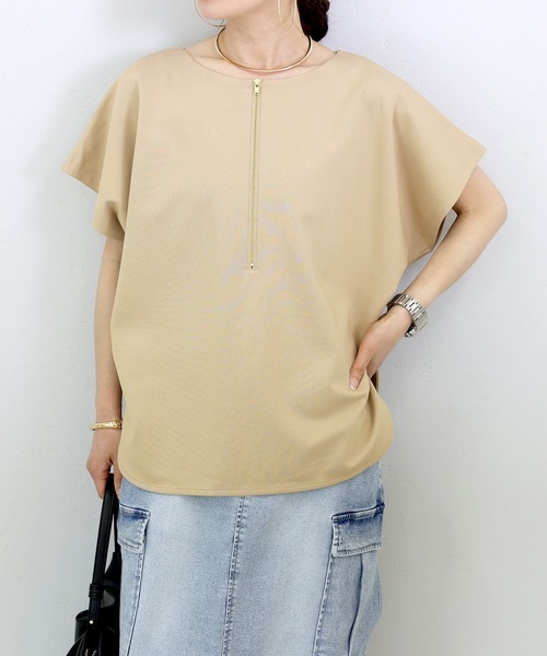 Aletta vita(アレッタビータ)の「ポンチバックファスナー2WAYプルオーバー(Tシャツ/カットソー・レディース・ベージュ/ブラック・M)」の5枚目の写真