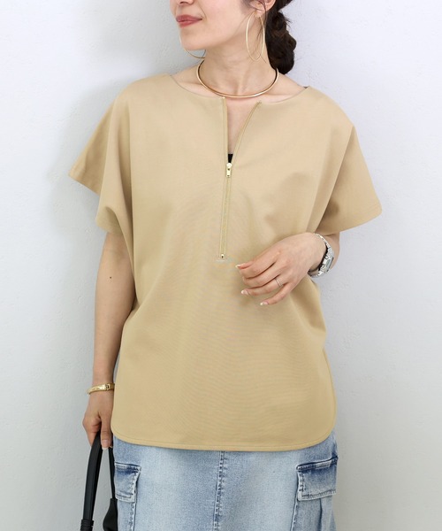 Aletta vita(アレッタビータ)の「ポンチバックファスナー2WAYプルオーバー(Tシャツ/カットソー・レディース・ベージュ/ブラック・M)」の6枚目の写真