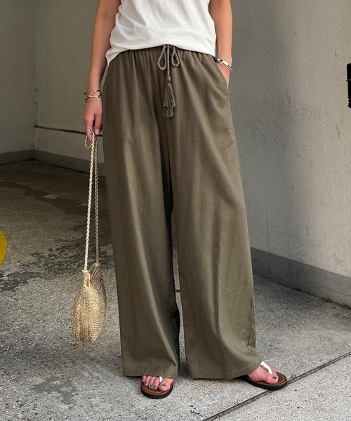 LBC（エルビーシー）の「リネン混タッセルベルトイージーパンツ（その他パンツ・レディース・ベージュ/エメラルド/ブラウン系その他/グレー・M/L）」の4枚目の写真