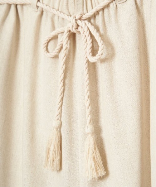 LBC（エルビーシー）の「リネン混タッセルベルトイージーパンツ（その他パンツ・レディース・ベージュ/エメラルド/ブラウン系その他/グレー・M/L）」の9枚目の写真