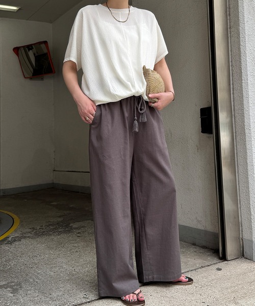 LBC（エルビーシー）の「リネン混タッセルベルトイージーパンツ（その他パンツ・レディース・ベージュ/エメラルド/ブラウン系その他/グレー・M/L）」の17枚目の写真