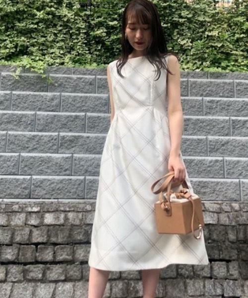 【専用】2024SS セルフォード リボンノースリーブワンピース 白 S CELFORD ノースリーブワンピース 専用】2024SS セルフォード