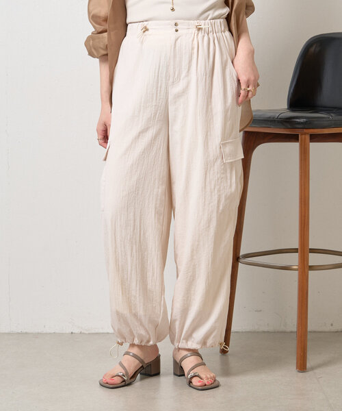 Jena espace merveilleux（ジェナ　エスパスメルヴェイユ）の「ナイロンパラシュートパンツ（その他パンツ・レディース・グレー/アイボリー/ブラック・FREE）」の8枚目の写真