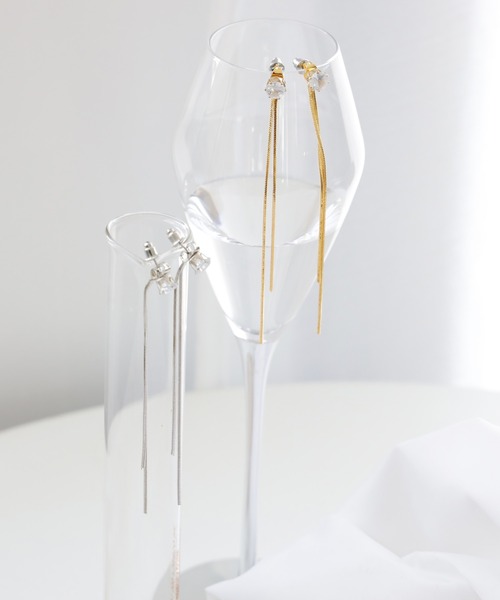 for/c(フォーシー)の「2WAYロングチェーンピアス【サージカルステンレス】(ピアス(両耳用)・レディース・シルバー/ゴールド・フリー)」の10枚目の写真