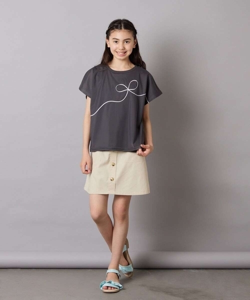 a.v.v（アーヴェヴェ）の「【接触冷感/ジメジメ対策】[100-160]リボンテープチュールドッキングTシャツ（Tシャツ/カットソー・キッズ・チャコールグレー/ホワイト・110/100/120/130/140/150/160）」の19枚目の写真