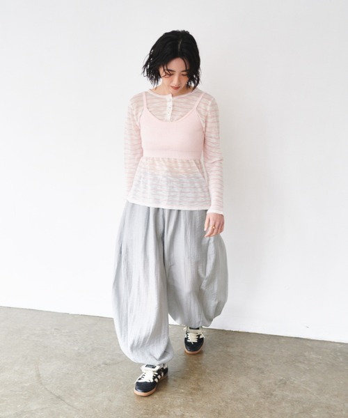 FMiBL（ファミル）の「リラクシーボリュームタックパンツ（その他パンツ・レディース・レッド/ホワイト/イエロー/ブラック/ブルー/グレー・FREE）」の17枚目の写真