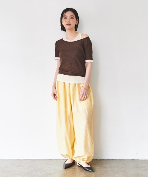 FMiBL（ファミル）の「リラクシーボリュームタックパンツ（その他パンツ・レディース・レッド/ホワイト/イエロー/ブラック/ブルー/グレー・FREE）」の9枚目の写真