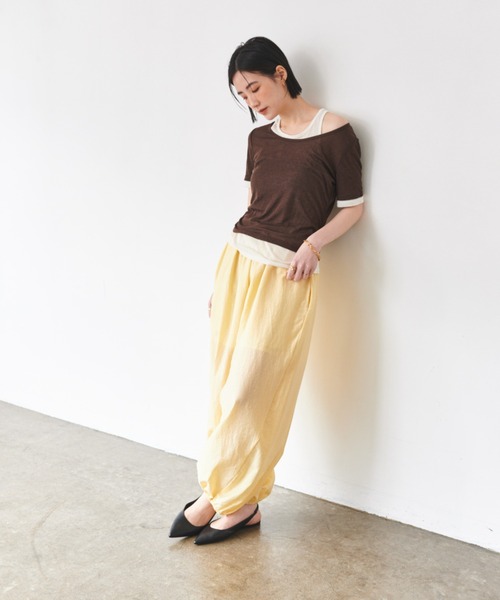 FMiBL（ファミル）の「リラクシーボリュームタックパンツ（その他パンツ・レディース・レッド/ホワイト/イエロー/ブラック/ブルー/グレー・FREE）」の12枚目の写真