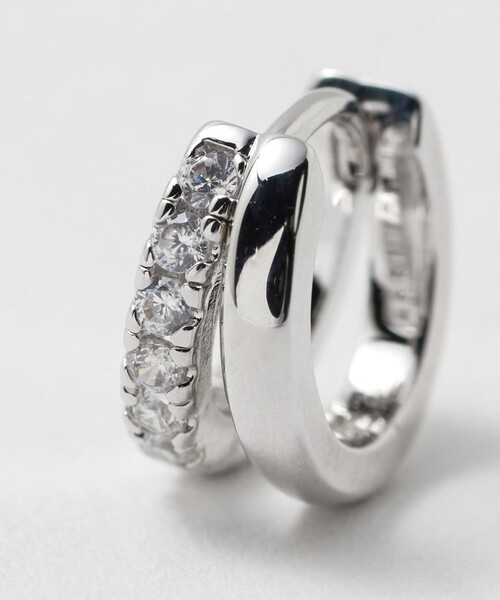 UNITED ARROWS（ユナイテッドアローズ）の「パヴェ Vシェイプ フープ ピアス（ピアス（両耳用）・レディース・シルバー・FREE）」の3枚目の写真