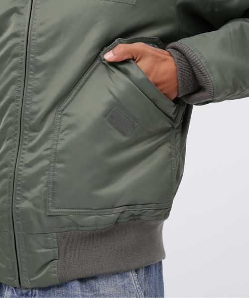 AVIREX（アヴィレックス）の「CWU 45-P COMMERCIAL / CWU 45-P コマーシャル / AVIREX / アヴィレックス（MA-1・メンズ・ブラック/ロイヤルブルー/セージグリーン・XX-LARGE/LARGE/MEDIUM/X-LARGE）」の8枚目の写真