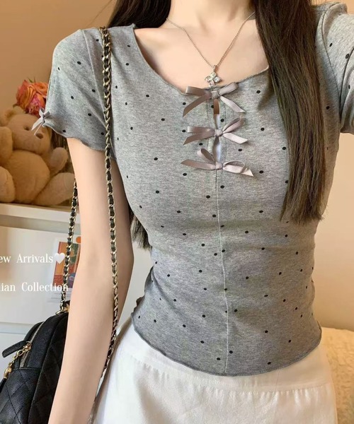 GEMEDA（ジェメダ）の「リボンレースアップドット柄コンパクトトップス（Tシャツ/カットソー・レディース・グレー/ライトベージュ・M）」の12枚目の写真
