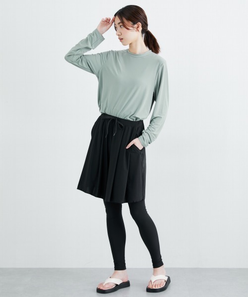 slattgir(スラットジール)の「高身長 ラッシュガードパンツ(UVカット・接触冷感・吸汗速乾)(トールサイズ)Essenave(ラッシュガード・レディース・ブラック・TM/TL)」の12枚目の写真