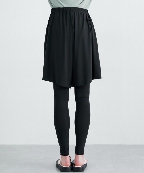 slattgir(スラットジール)の「高身長 ラッシュガードパンツ(UVカット・接触冷感・吸汗速乾)(トールサイズ)Essenave(ラッシュガード・レディース・ブラック・TM/TL)」の17枚目の写真