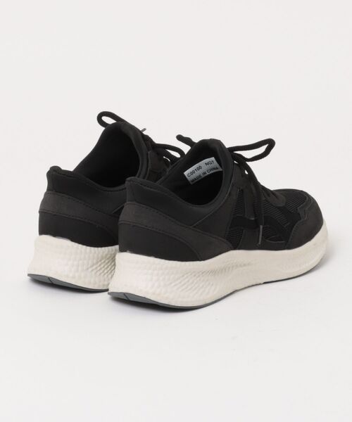 la farfa SHOES（ラ・ファーファ シューズ）の「la farfa shoes すぽっと履ける ハンズフリースニーカー（スニーカー・レディース・ブラック/グレー/アイボリー・M/L/LL/XL）」の4枚目の写真