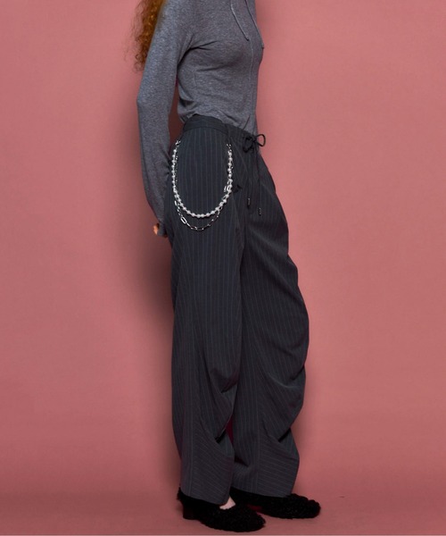 MAISON SPECIAL(メゾンスペシャル)の「With Chain Belt Draped Hem Slacks/チェーンベルト付きドレープヘムスラックス【MAISON SPECIAL/メゾンスペシャル】■セットアップ対応■(スラックス・レディース・グレー/ベージュ/ネイビー・36/38)」の20枚目の写真