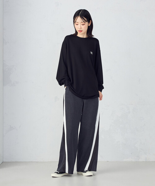 Purple&Yellow（パープルアンドイエロー）の「デニム×サテンラインワイドバギーパンツ（デニムパンツ・メンズ・インディゴブルー/ブラック・X-SMALL/SMALL/MEDIUM/LARGE）」の18枚目の写真