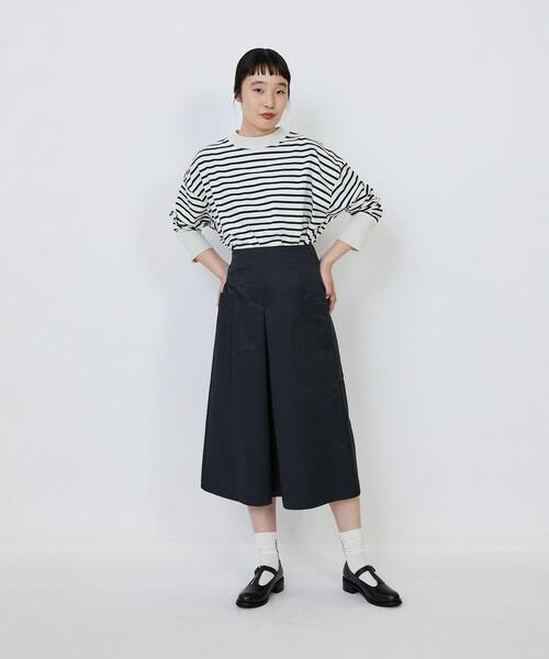 LOISIR(ロワズィール)の「【MTサイズ有り】エステルコットンタフタミモレスカート(スカート・レディース・ブラック/レッド・MT/M)」の3枚目の写真