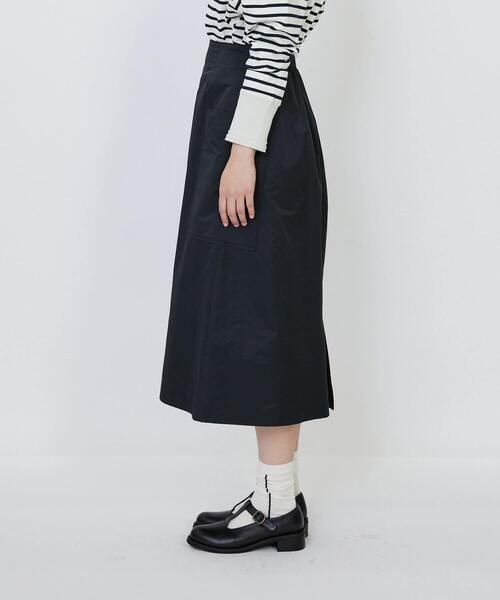 LOISIR(ロワズィール)の「【MTサイズ有り】エステルコットンタフタミモレスカート(スカート・レディース・ブラック/レッド・MT/M)」の9枚目の写真