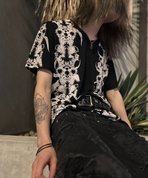 KMRii（ケムリ）の「KMRii/ケムリ/Magnolia Feather 02 Cut（Tシャツ/カットソー・メンズ・ホワイト/ブラック・1/2/3）」の2枚目の写真