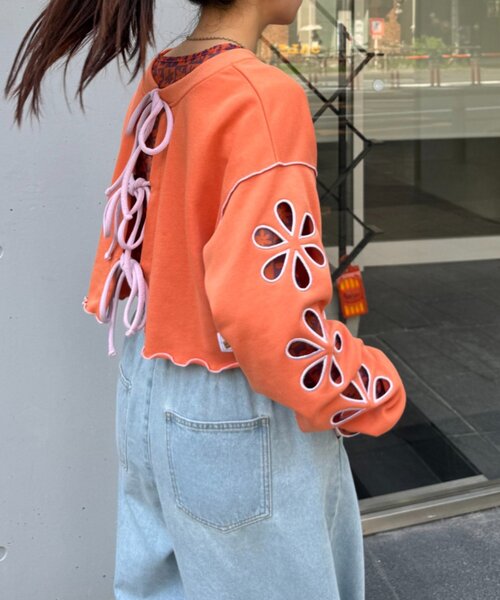 HELLO.SANFRANCISCO(ハローサンフランシスコ)の「【HELLO.SANFRANCISCO/ハローサンフランシスコ】2WAYフラワーカットスウェットカーデ(スウェット・レディース・グレー/チャコールグレー/オレンジ/パープル・ONE SIZE)」の7枚目の写真
