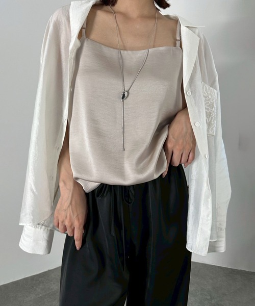Reurie'(レウリィ)の「サテンキャミソール(chihiro select) / ノースリーブ ビスチェ シンプル きれいめ フェミニン 大人カジュアル ベージュ ブルー ブルグレー 水色 ブラック 黒(キャミソール・レディース・ブラック/ライトブルー/ベージュ・FREE)」の22枚目の写真