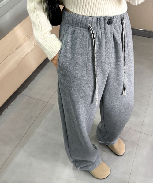 kirakiraShop(キラキラショップ)の「裏起毛 ワイド スウェット パンツ(スラックス・レディース・オートミール/グレー/ブラック/イエロー・S/M/L/XL)」の8枚目の写真