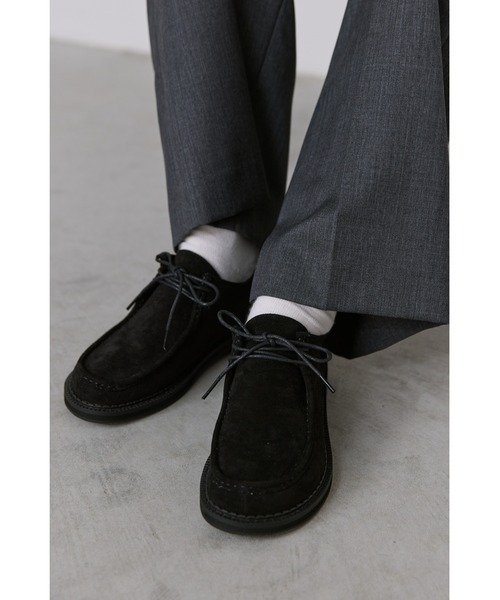 un/neu(アンノイ)の「スウェードモカシンシューズ / select item(モカシン/デッキシューズ・レディース・ブラック/ブラウン・LARGE/MEDIUM/SMALL)」の3枚目の写真
