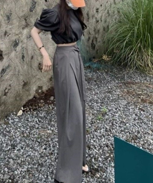 cammie(キャミー)の「ウエストリボンワイドストレートタックパンツ(スラックス・レディース・ブラック/グレー/ブラウン・M/L)」の9枚目の写真