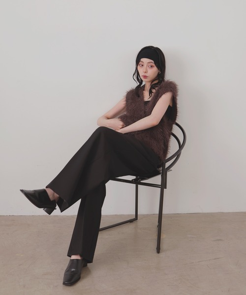 LIAN(リアン)の「フェザーVネックニット(ベスト・レディース・ブラウン/ブラック/アイボリー・FREE)」の20枚目の写真